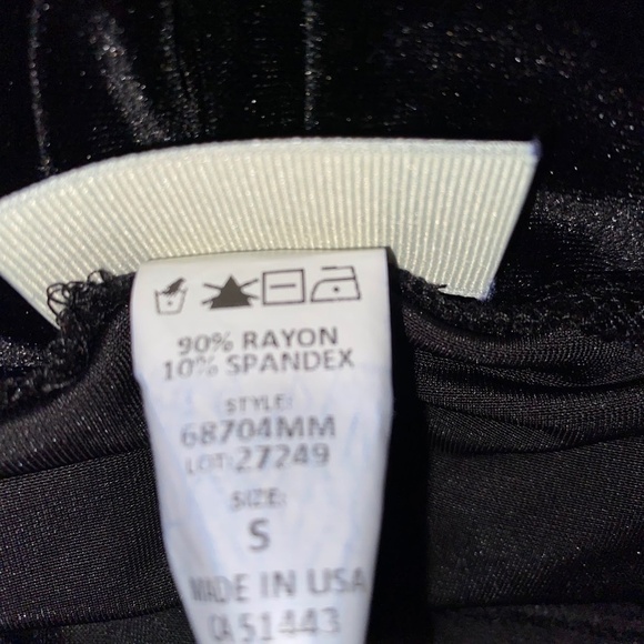 Enough About Me… Black Velvet Halter Backless Sleeveless Midi Dress Small EUC - Picture 6 of 6